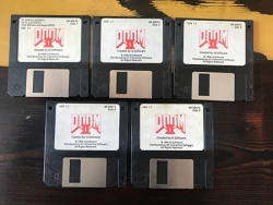 Новость Джон Ромеро продал дискеты с Doom 2 за $3150