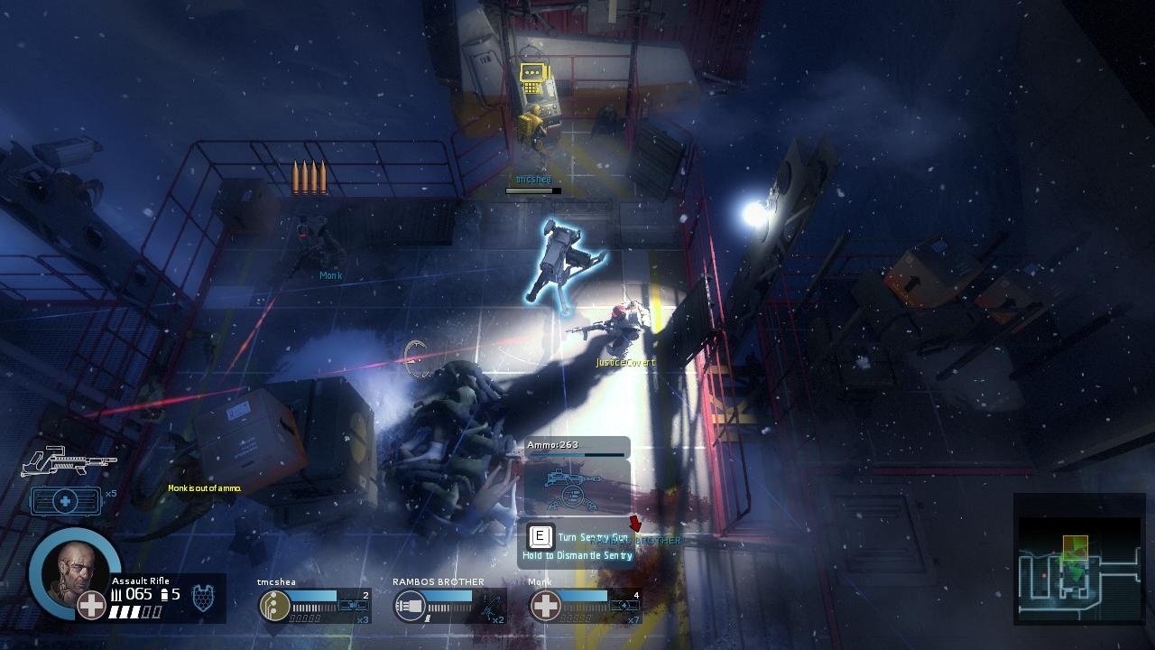 Скриншот из игры Alien Swarm под номером 20
