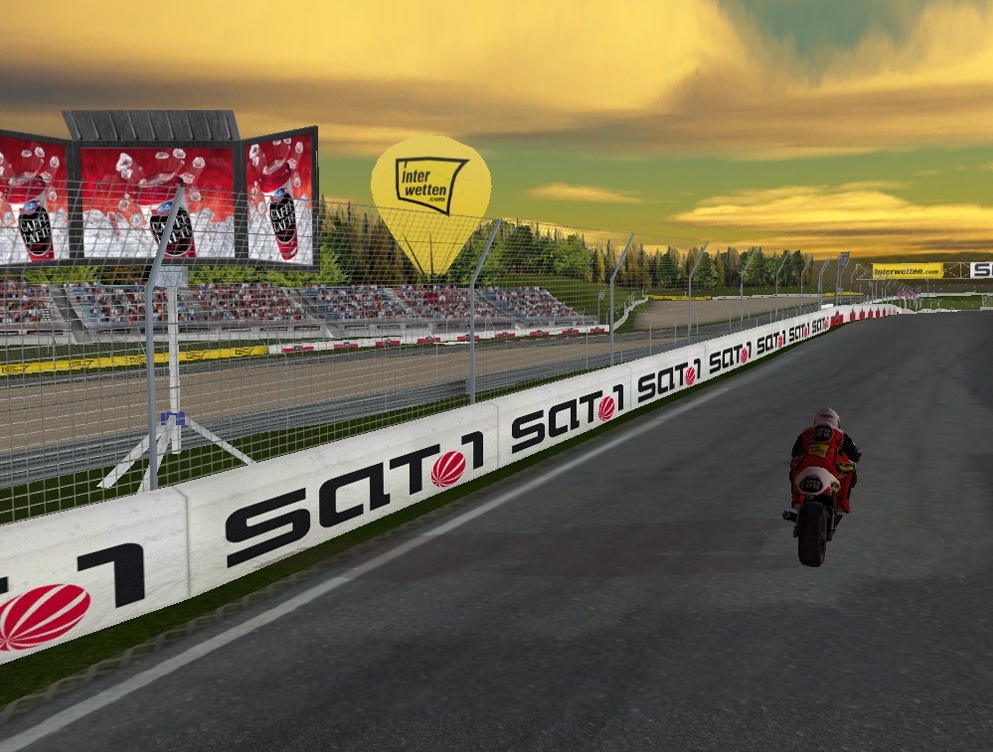Скриншот из игры Moto Race Challenge 07 под номером 2