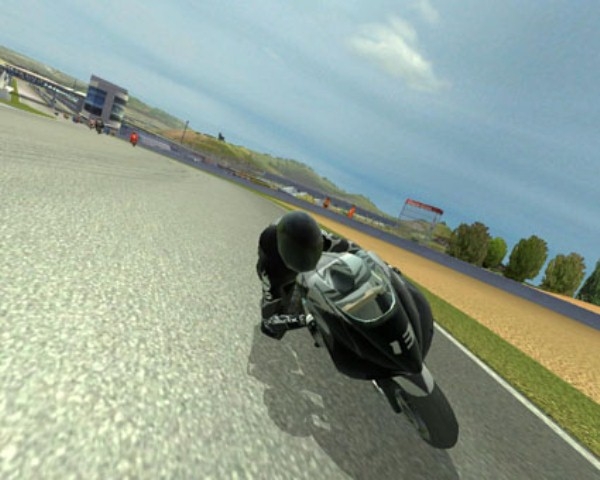 Скриншот из игры MotoGP2 под номером 14