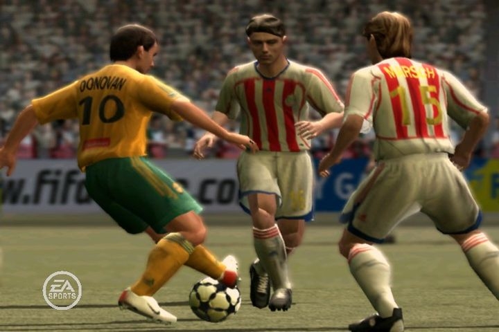 Скриншот из игры FIFA 07 под номером 17