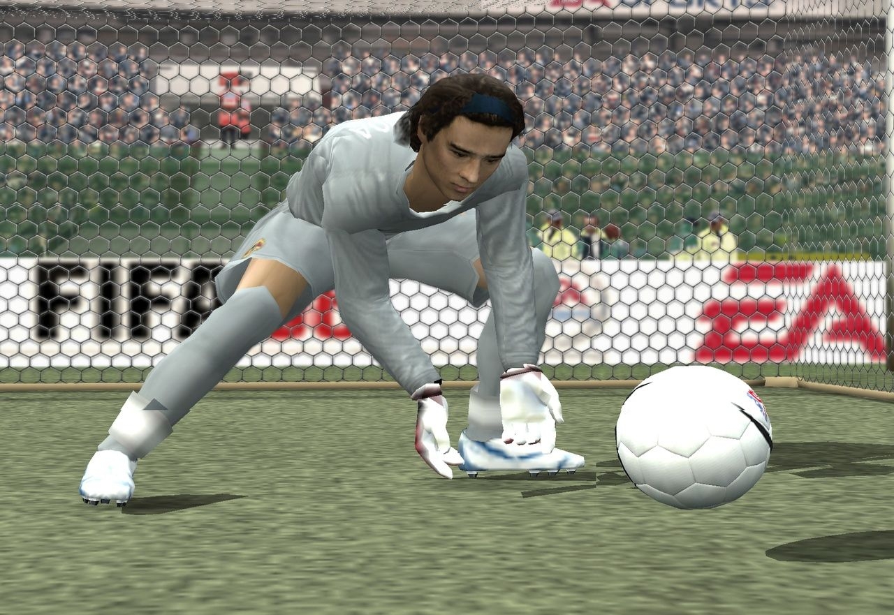 Скриншот из игры FIFA 08 под номером 13