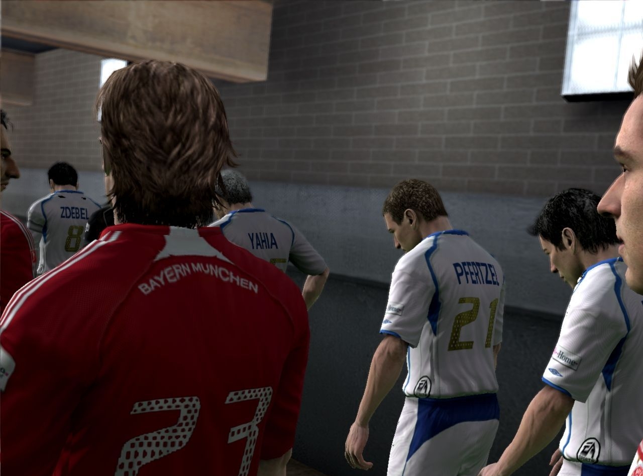 Скриншот из игры FIFA 2009 под номером 38