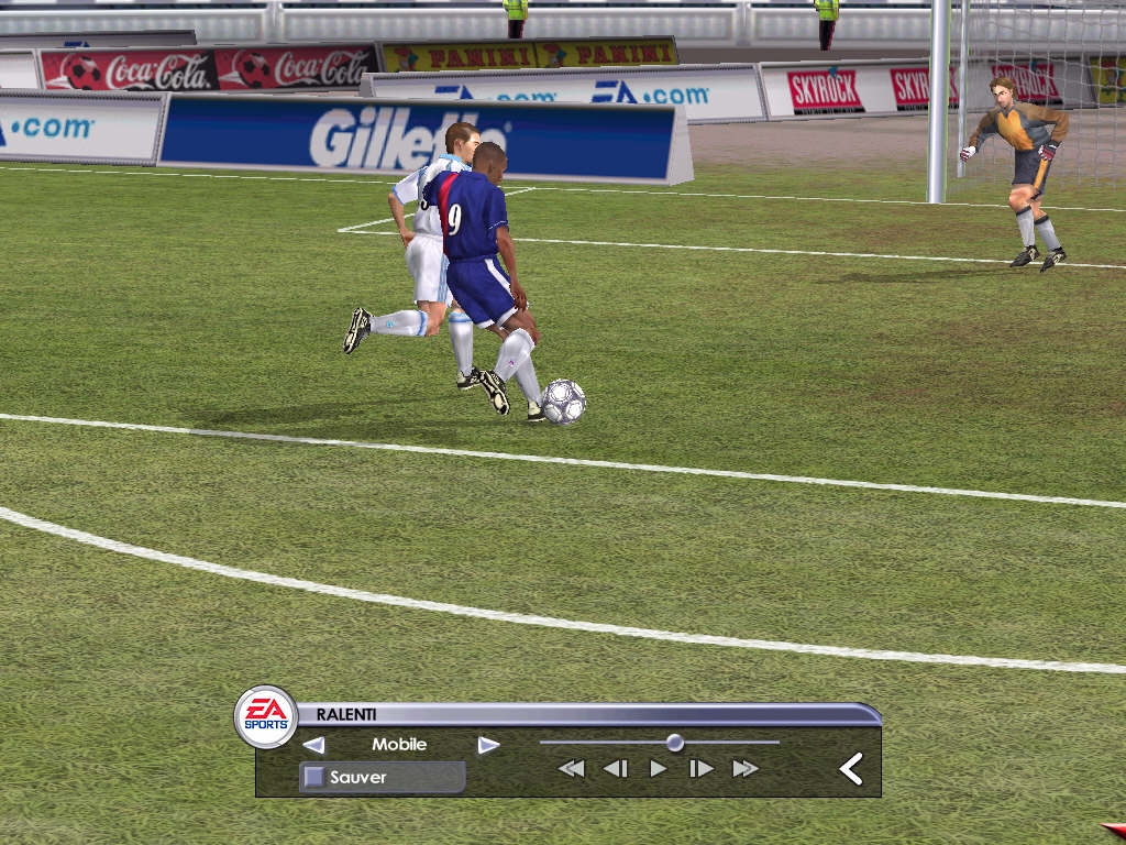 Скриншот из игры FIFA 2002 под номером 19