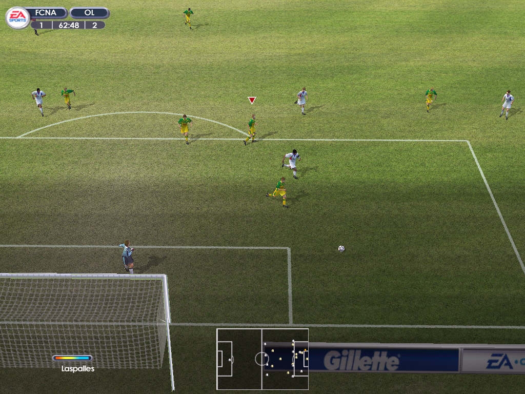 Скриншот из игры FIFA 2002 под номером 2