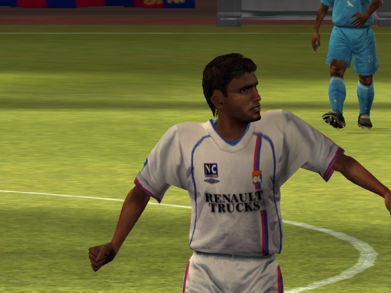Скриншот из игры FIFA 2003 под номером 2