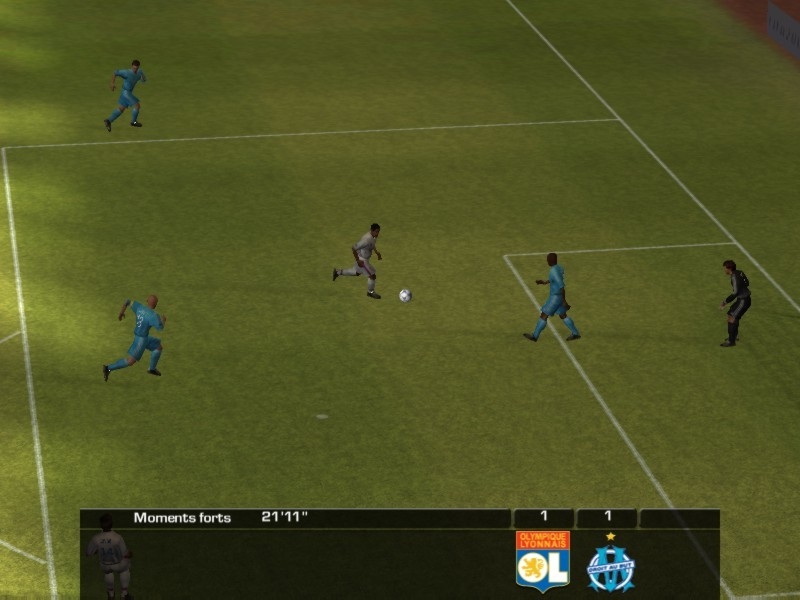 Скриншот из игры FIFA 2003 под номером 6