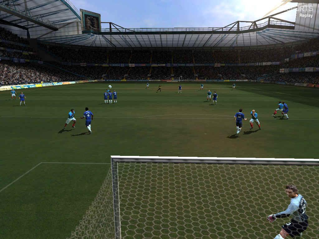 Скриншот из игры FIFA 2004 под номером 22