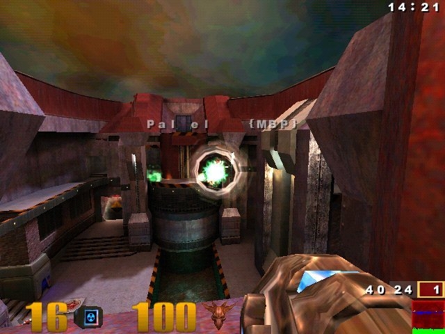 Скриншот из игры Quake 3 Arena под номером 6