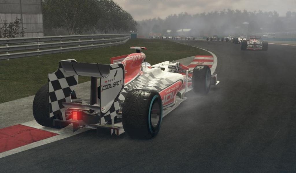 Скриншот из игры F1 2011 под номером 24