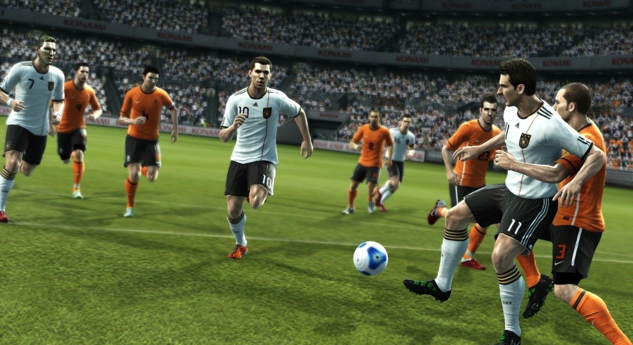 Скриншот из игры Pro Evolution Soccer 2012 под номером 19