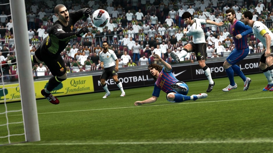 Скриншот из игры Pro Evolution Soccer 2013 под номером 6