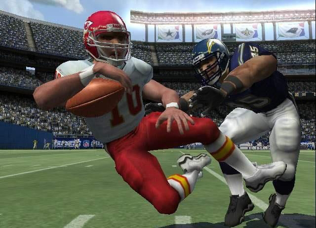 Скриншот из игры Madden NFL 06 под номером 17