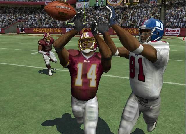 Скриншот из игры Madden NFL 06 под номером 22