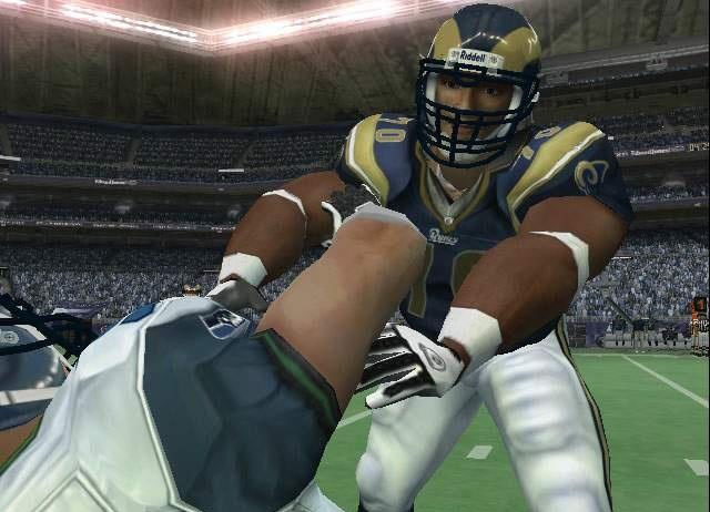 Скриншот из игры Madden NFL 06 под номером 26