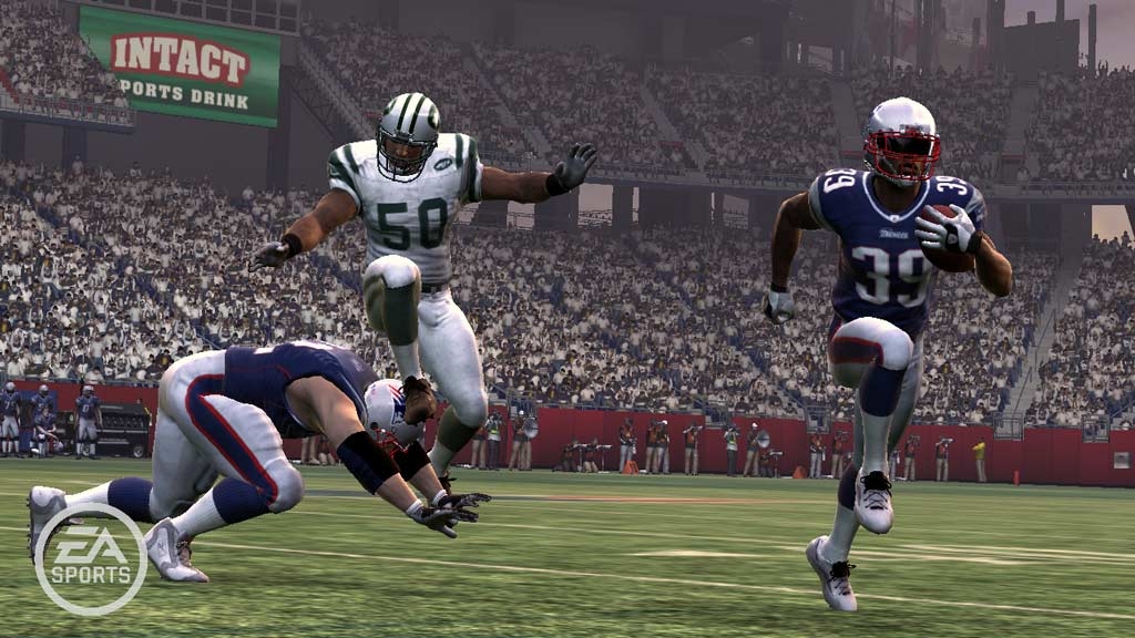 Скриншот из игры Madden NFL 09 под номером 19