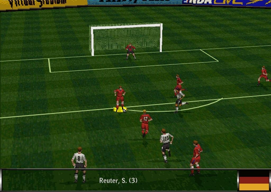 Скриншот из игры FIFA Soccer 97 под номером 10