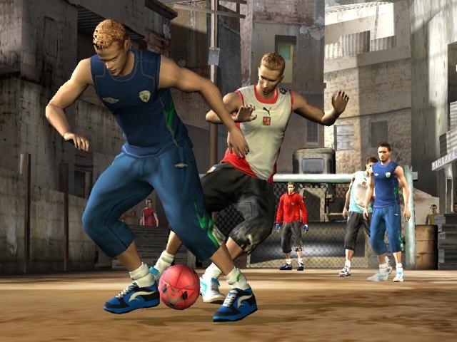 Скриншот из игры FIFA Street 2 под номером 12