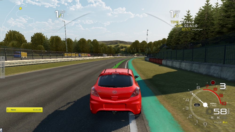 Скриншот из игры Auto Club Revolution под номером 3