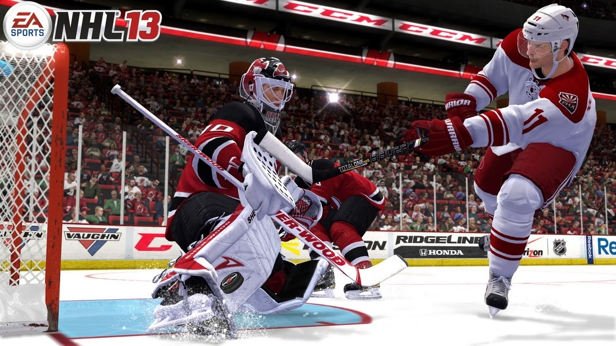 Скриншот из игры NHL 13 под номером 2