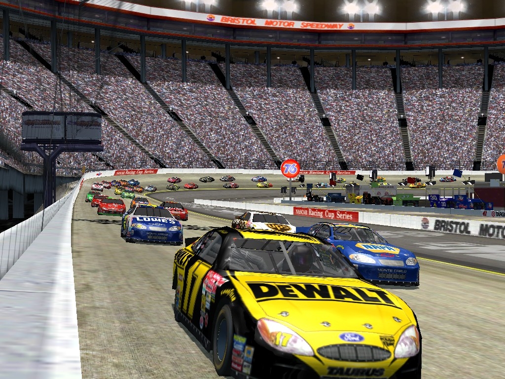 Скриншот из игры NASCAR Thunder 2004 под номером 9
