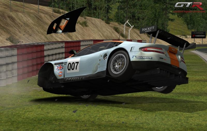 Скриншот из игры GTR Evolution под номером 6