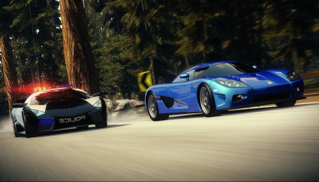 Скриншот из игры Need for Speed: Hot Pursuit (2010) под номером 2