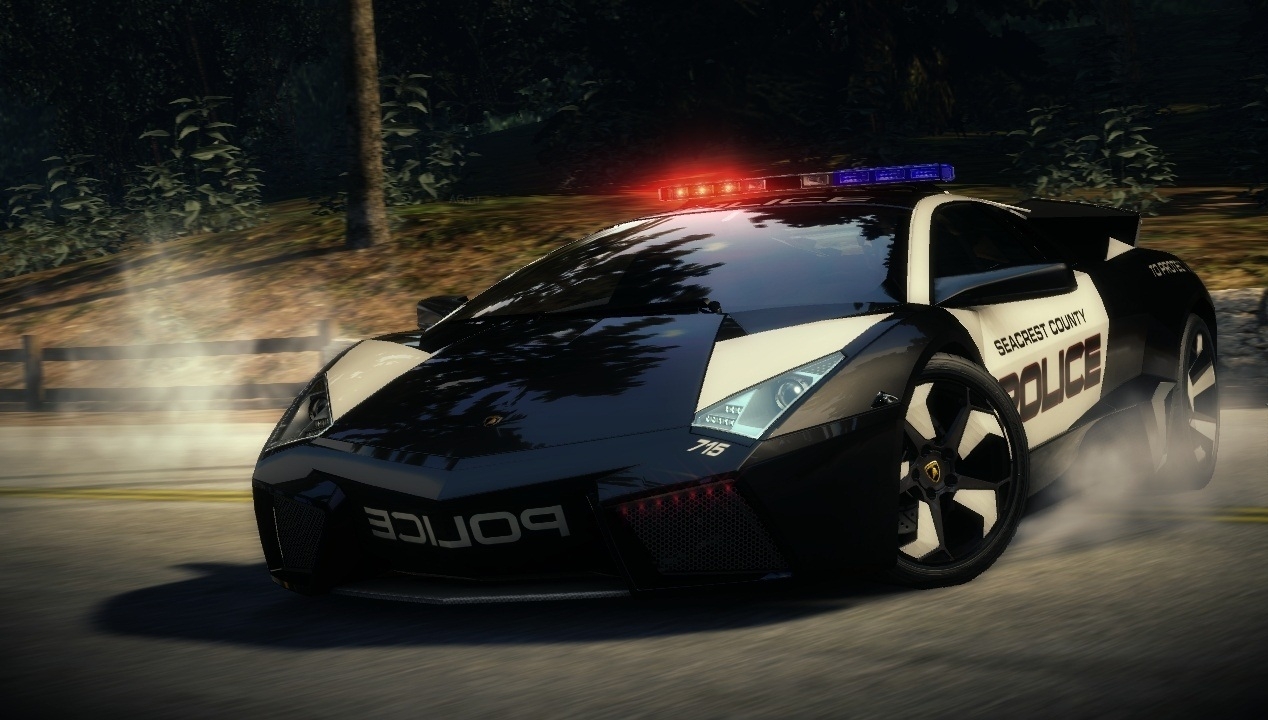 Скриншот из игры Need for Speed: Hot Pursuit (2010) под номером 3