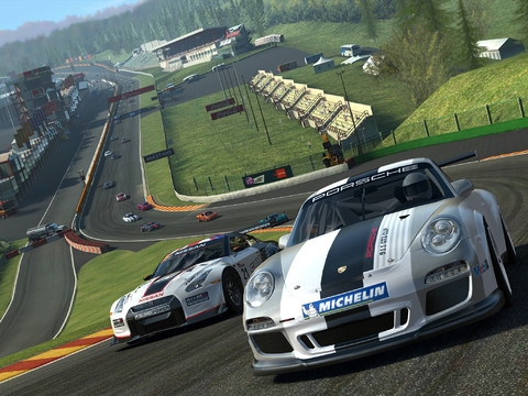 Скриншот из игры Real Racing 3 под номером 4