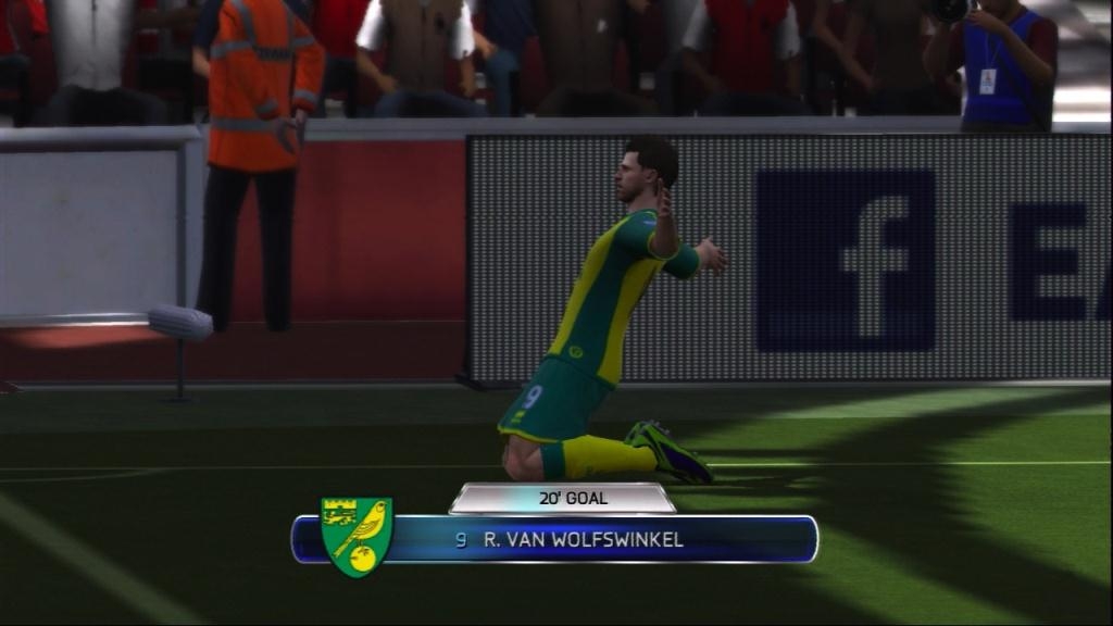 Скриншот из игры FIFA 14 под номером 105