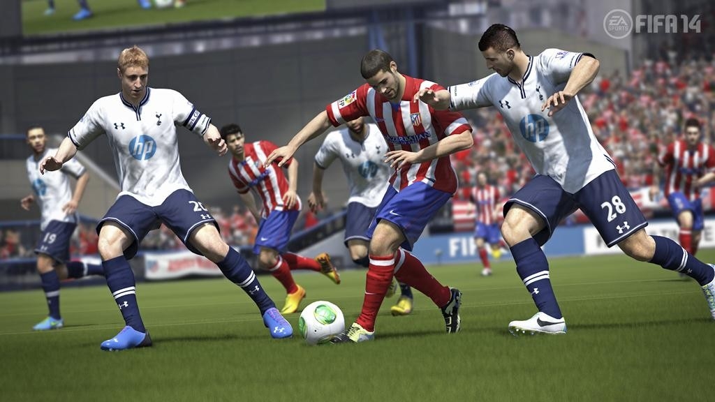 Скриншот из игры FIFA 14 под номером 21