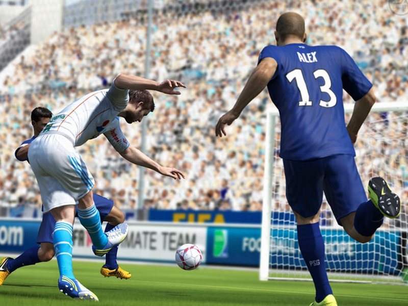 Скриншот из игры FIFA 14 под номером 4