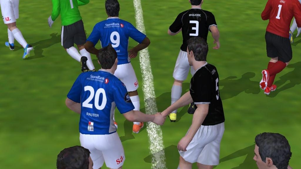 Скриншот из игры FIFA 14 под номером 75