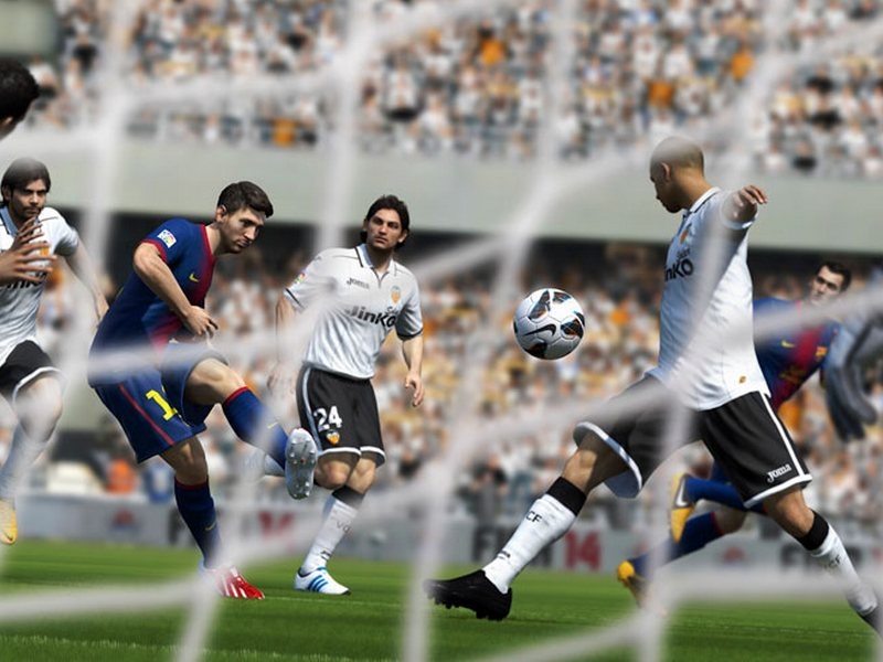 Скриншот из игры FIFA 14 под номером 8