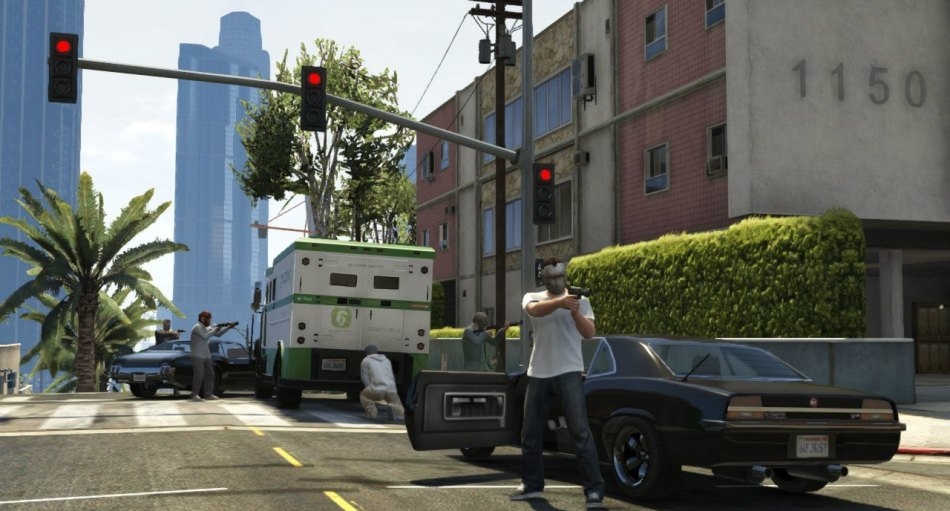 Скриншот из игры Grand Theft Auto Online под номером 14