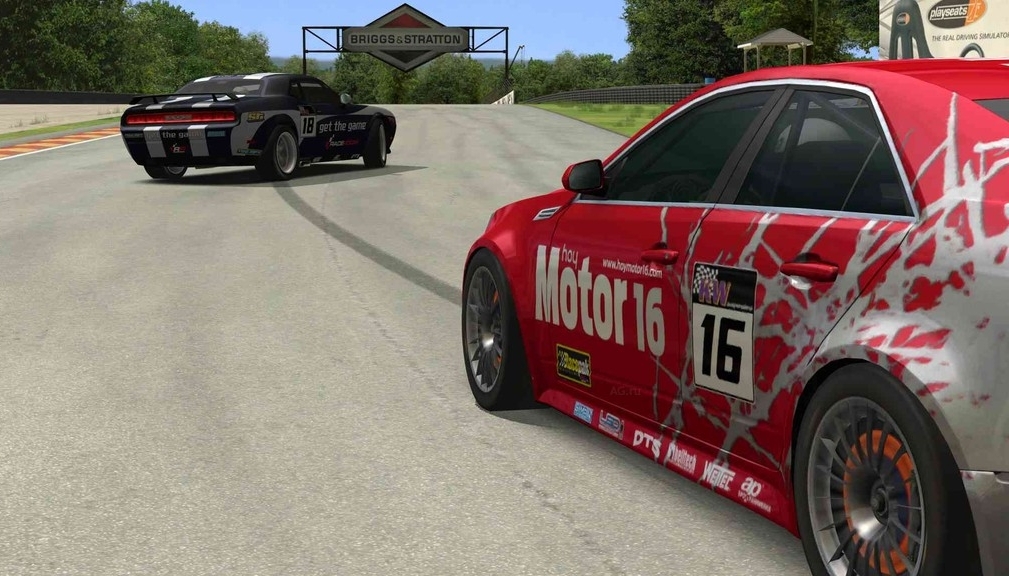 Скриншот из игры RACE On под номером 3