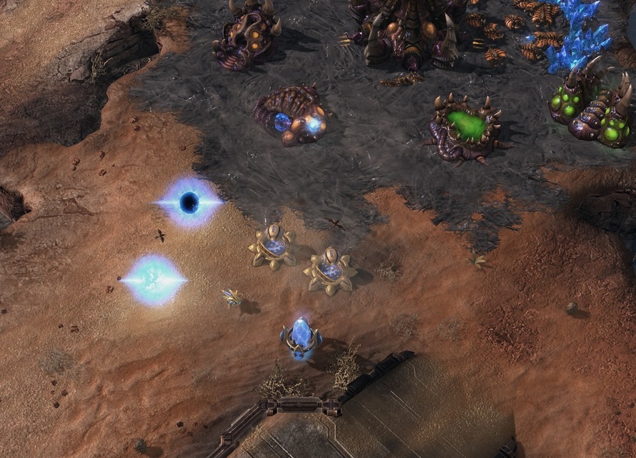 Скриншот из игры StarCraft 2: Wings of Liberty под номером 130