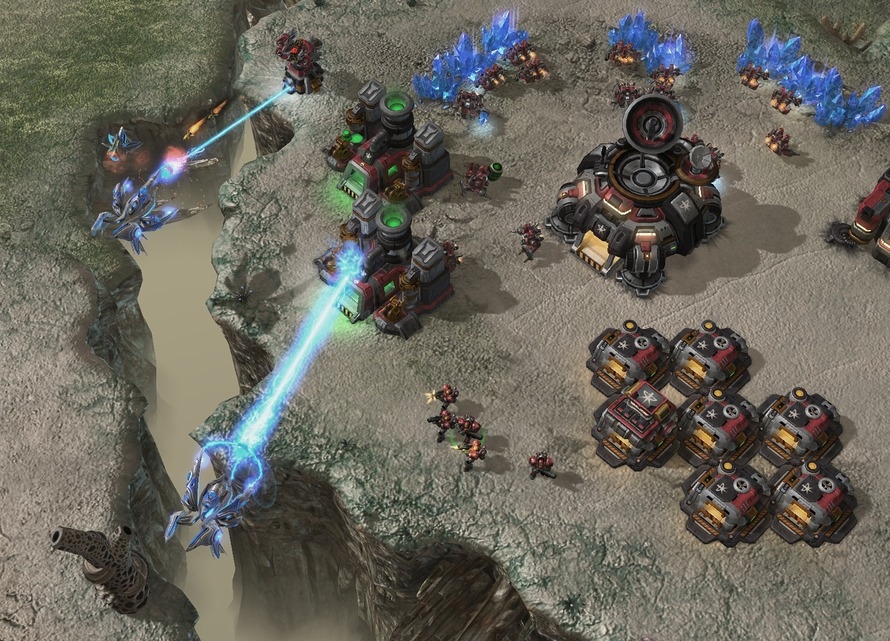 Скриншот из игры StarCraft 2: Wings of Liberty под номером 141