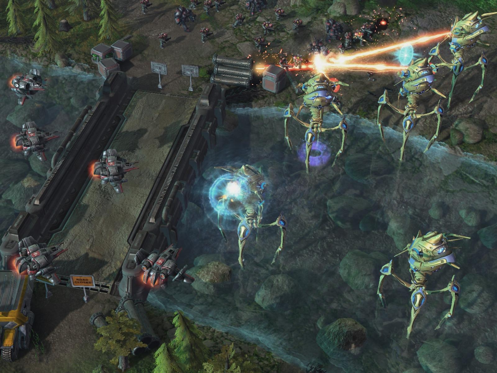 Скриншот из игры StarCraft 2: Wings of Liberty под номером 23