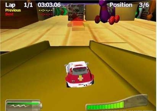 Скриншот из игры RC Toy Machines под номером 2