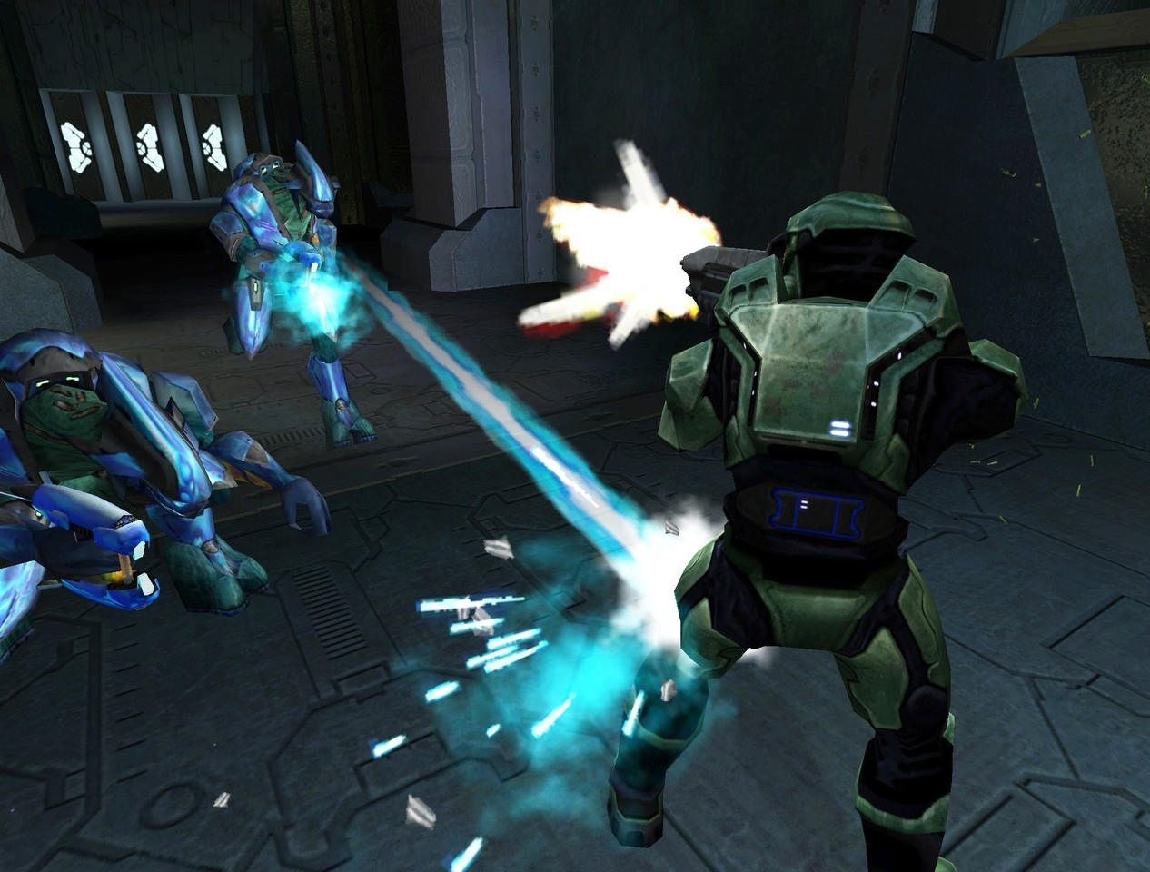 Во время игры игра сворачивается. Halo Combat Evolved. Игра свёрнута.