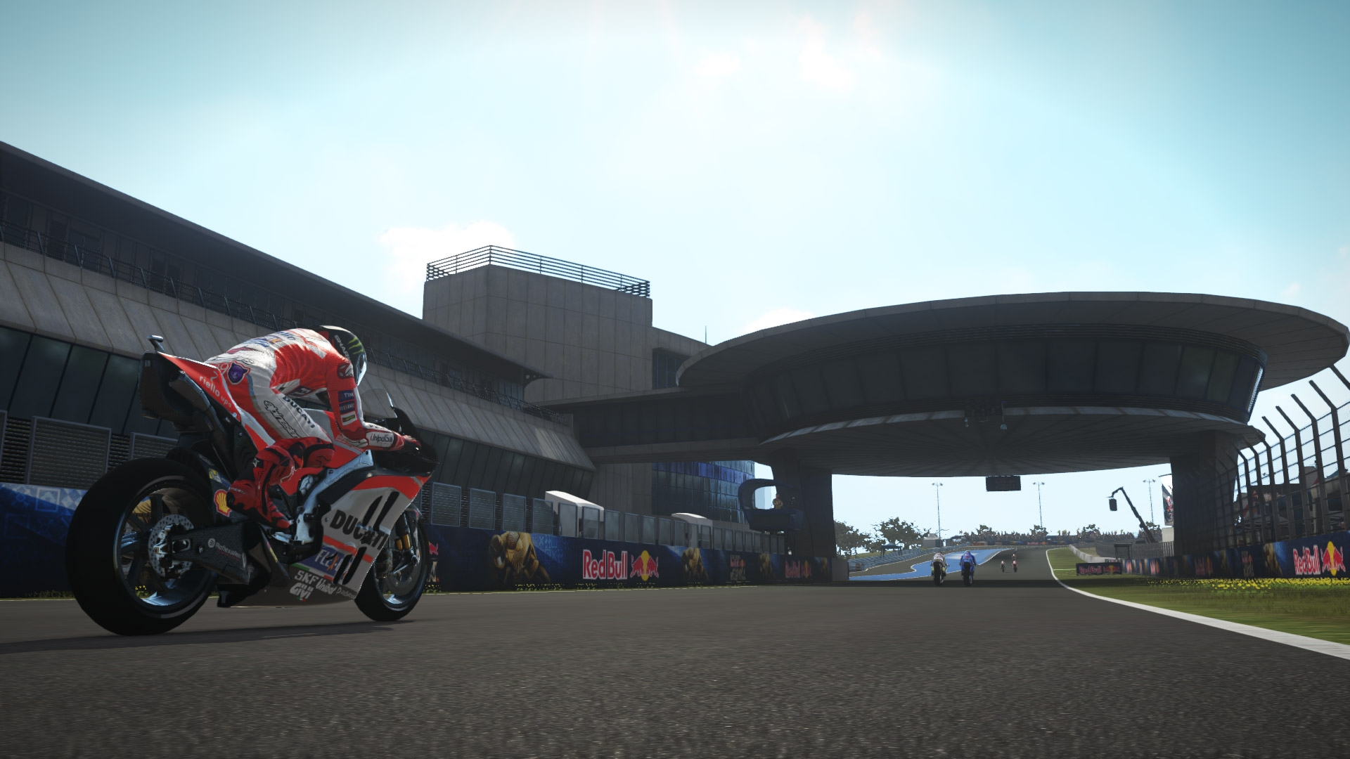 Скриншот из игры MotoGP 17 под номером 8