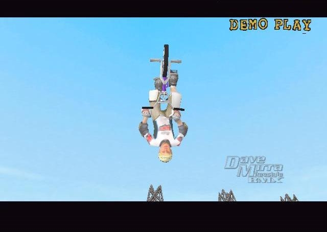 Скриншот из игры Dave Mirra Freestyle BMX под номером 10