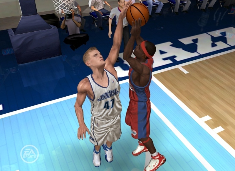 Скриншот из игры NBA Live 06 под номером 40