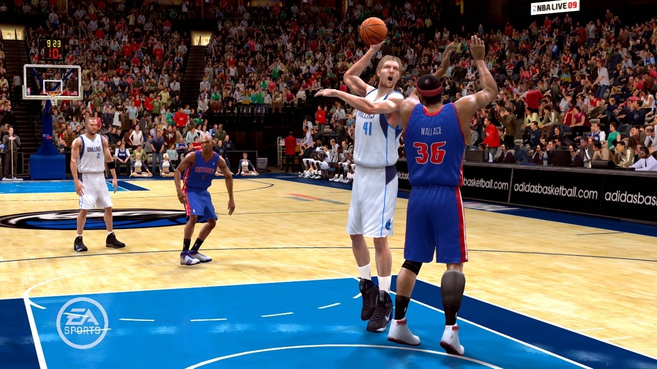 Скриншот из игры NBA Live 09 под номером 14