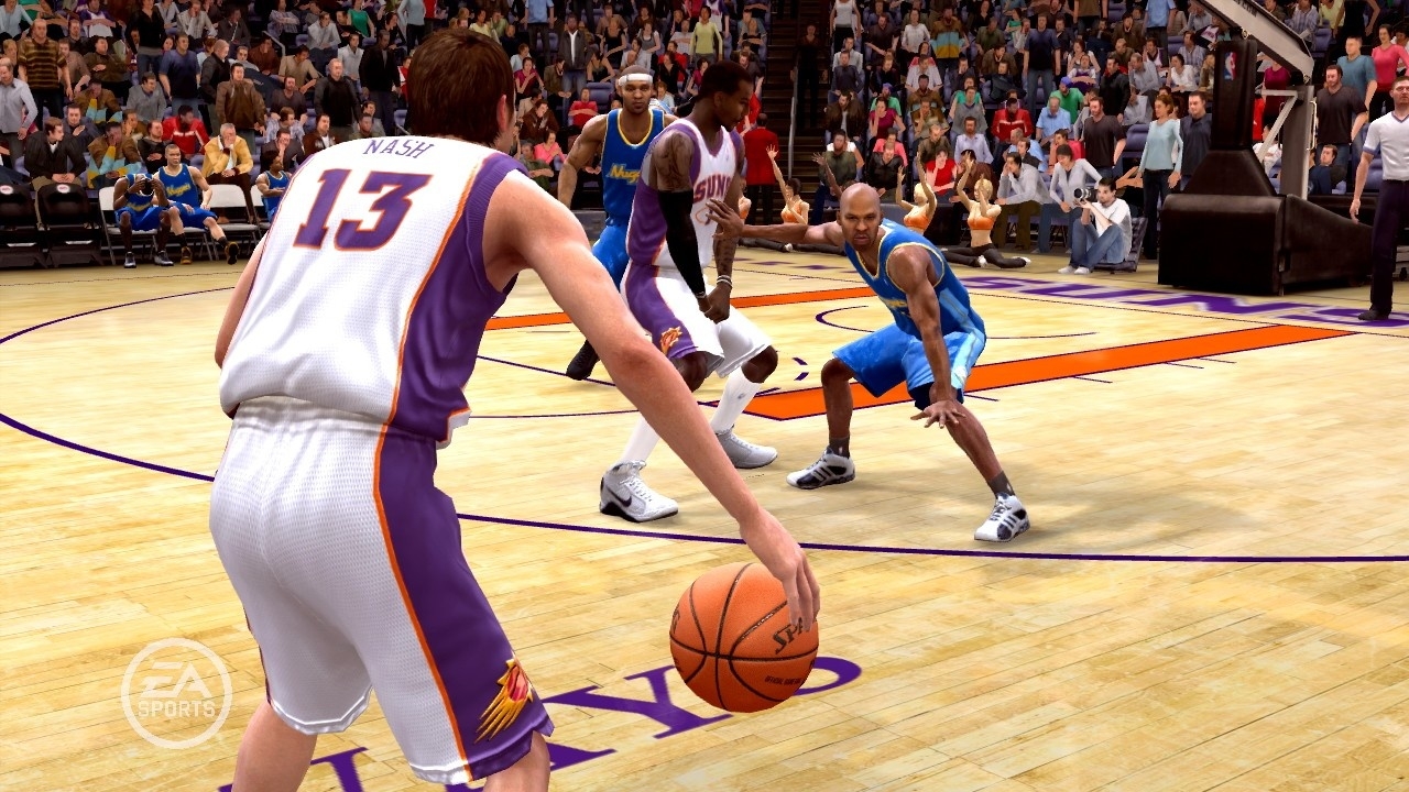 Скриншот из игры NBA Live 09 под номером 15