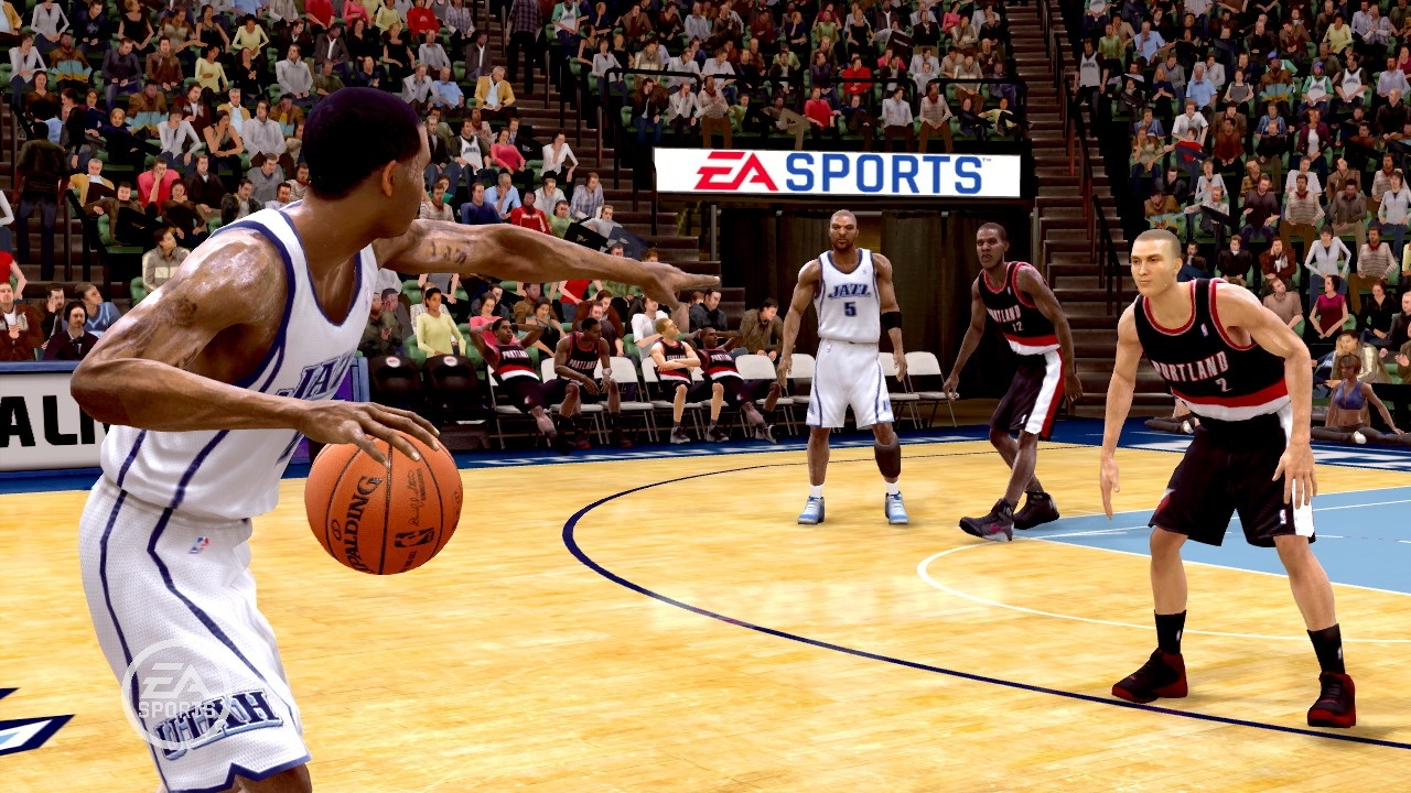 Скриншот из игры NBA Live 09 под номером 19