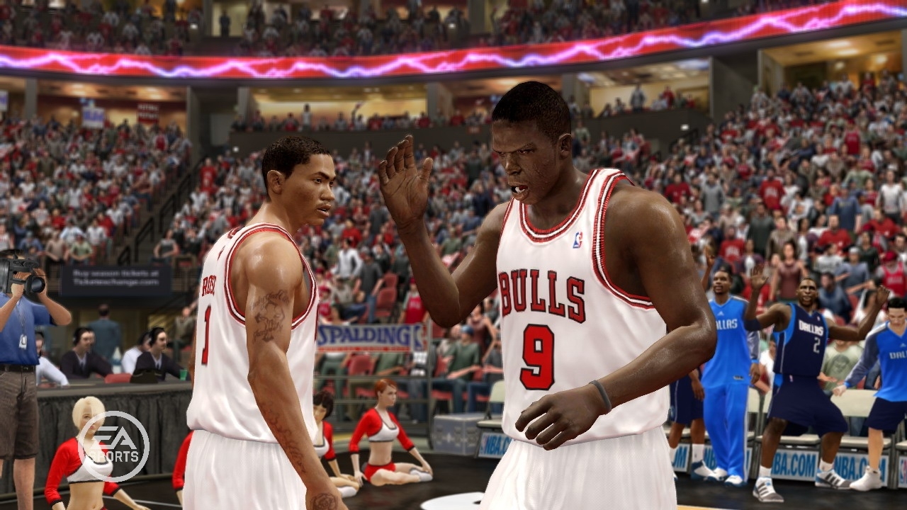 Скриншот из игры NBA Live 10 под номером 1