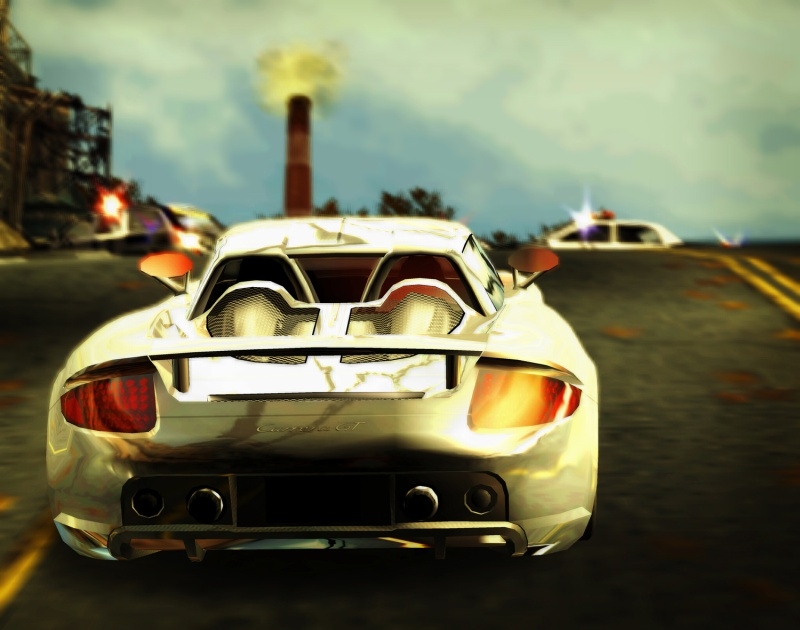 Скриншот из игры Need for Speed: Most Wanted под номером 2
