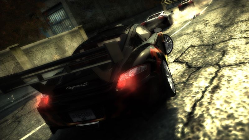 Скриншот из игры Need for Speed: Most Wanted под номером 45